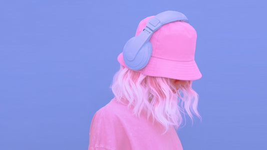 IL BUCKET HAT, letteralmente cappello a secchio; di cosa si tratta?
