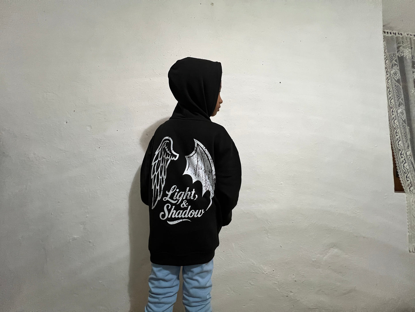 Felpa Bambini Unisex “Luce e Ombra” – Effetto Grunge